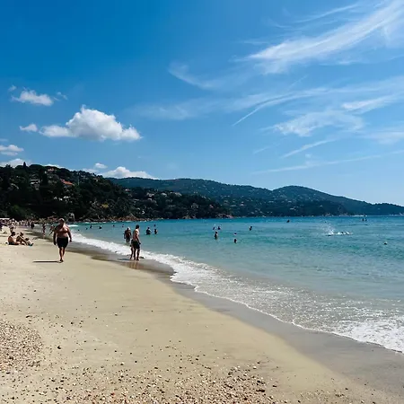 Apartmán Le Soleil Bleu - Calme, Terrasse Et Vue Le Lavandou