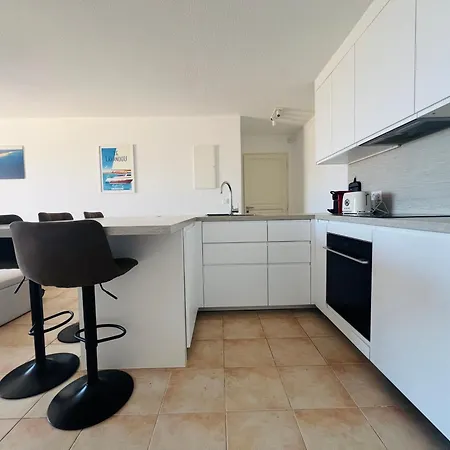 Le Soleil Bleu - Calme, Terrasse Et Vue Appartamento Le Lavandou