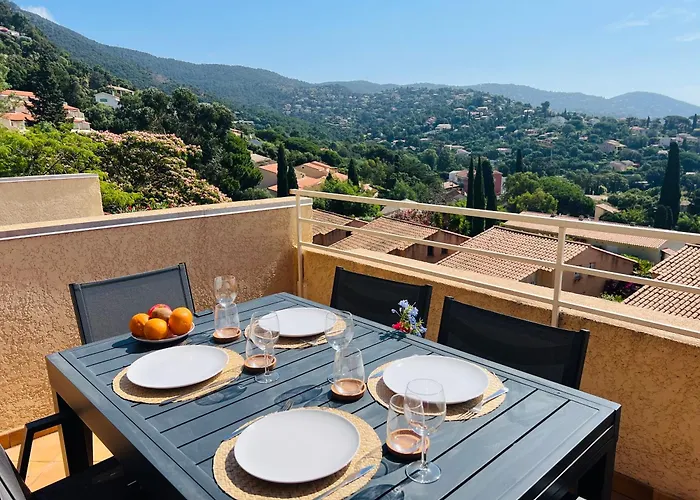 Le Soleil Bleu - Calme, Terrasse Et Vue * Le Lavandou
