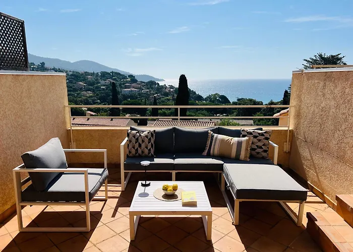 Apartmán Le Soleil Bleu - Calme, Terrasse Et Vue Le Lavandou