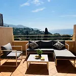 Le Soleil Bleu - Calme, Terrasse Et Vue Apartmán Le Lavandou