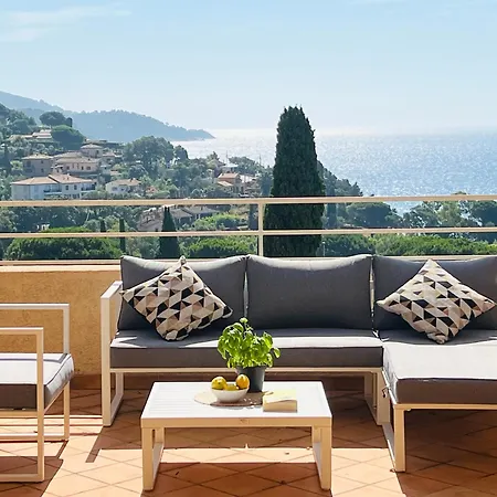 Le Soleil Bleu - Calme, Terrasse Et Vue Le Lavandou