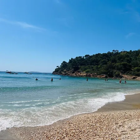 Le Soleil Bleu - Calme, Terrasse Et Vue Le Lavandou