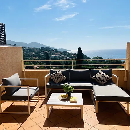 Le Soleil Bleu - Calme, Terrasse Et Vue Apartment Le Lavandou