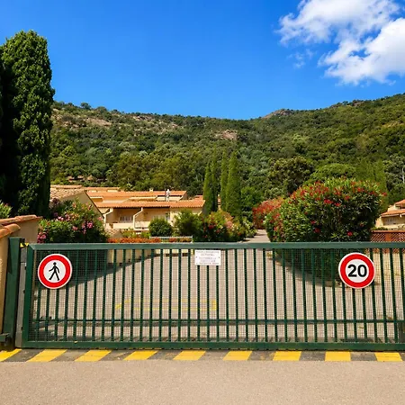 Le Soleil Bleu - Calme, Terrasse Et Vue * Le Lavandou